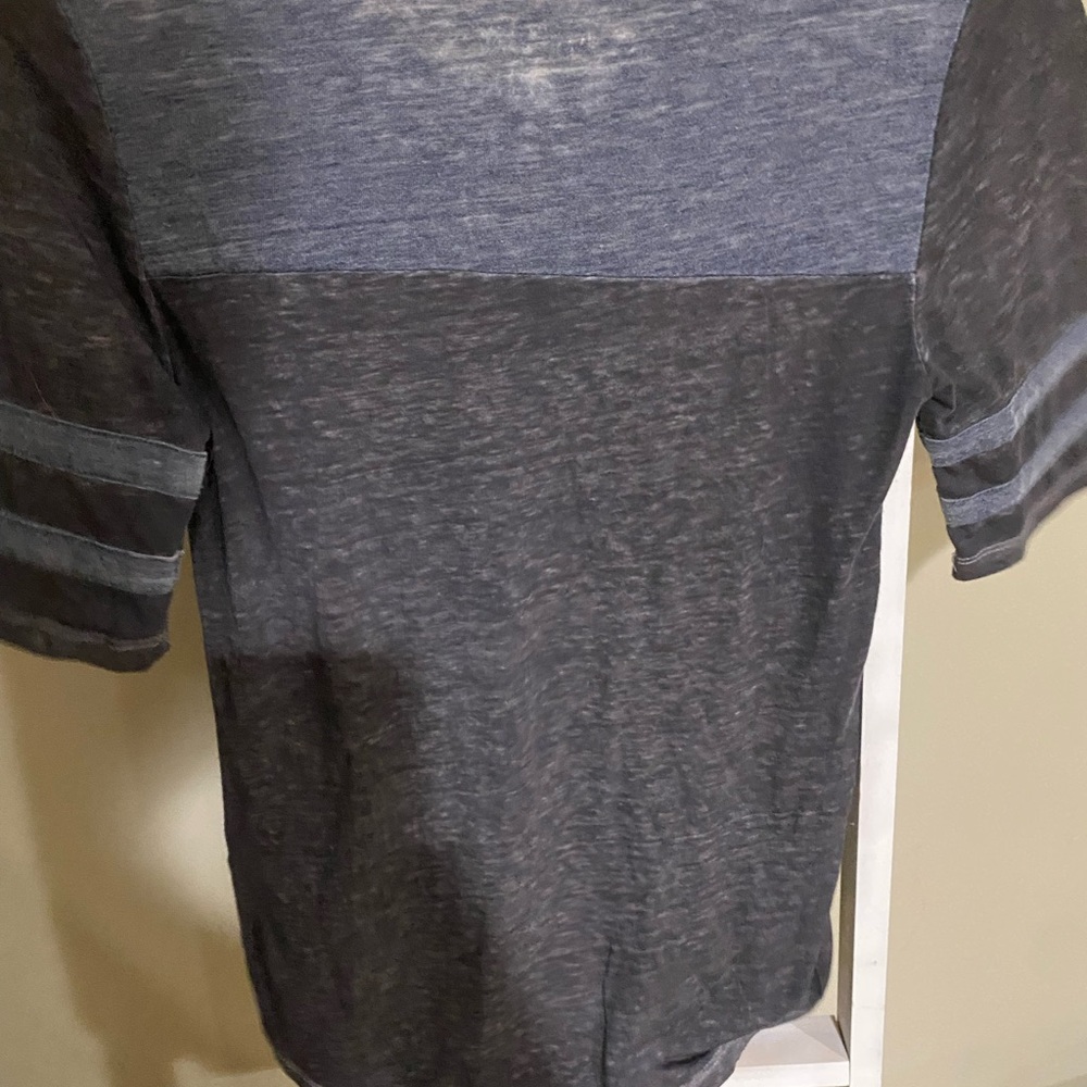 Lucky Brand Charcoal Tee- Womens XS - Picture 5 of 7